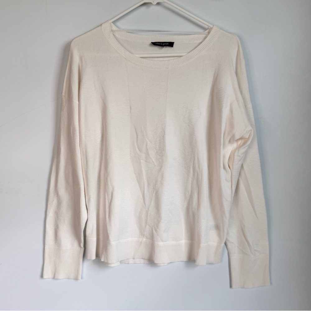 Cable & Gauge Ivory Knit Top with Textured Heart Pattern